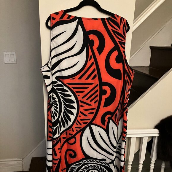 Polynesian Style Maxi Dress Plus Sized - Picture 3 of 5